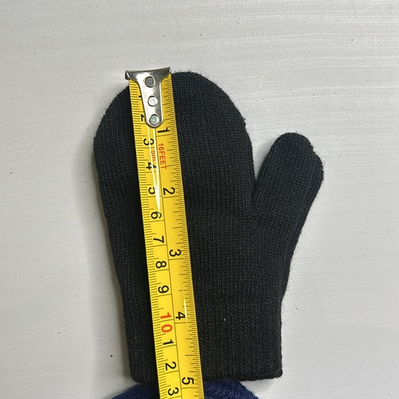 Kids Cat & Jack Mittens - Picture 4 of 5